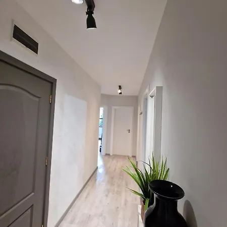 Marsselis Luxe Port דירה וארנה